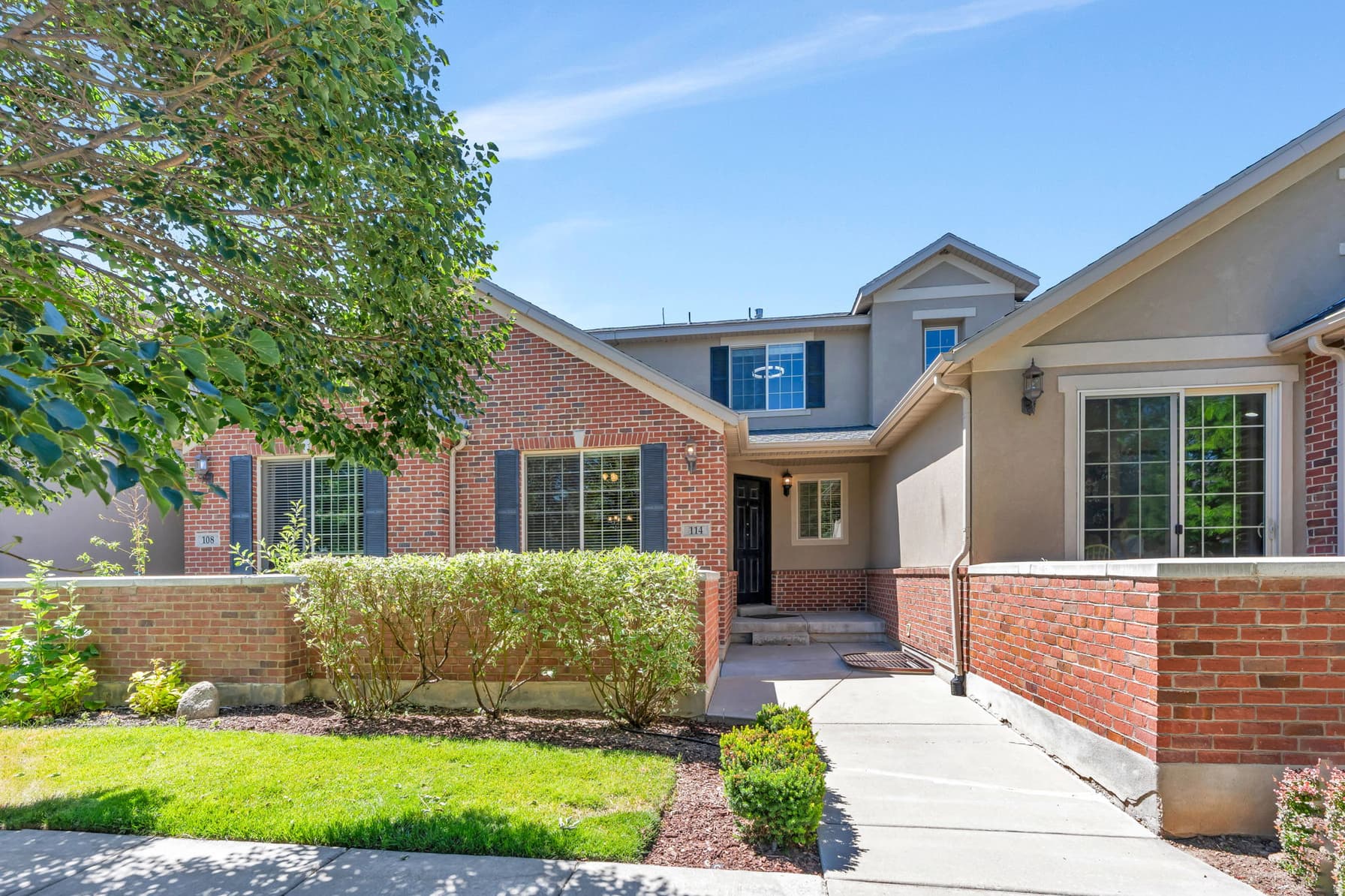 114 W 3240 N photo 1
