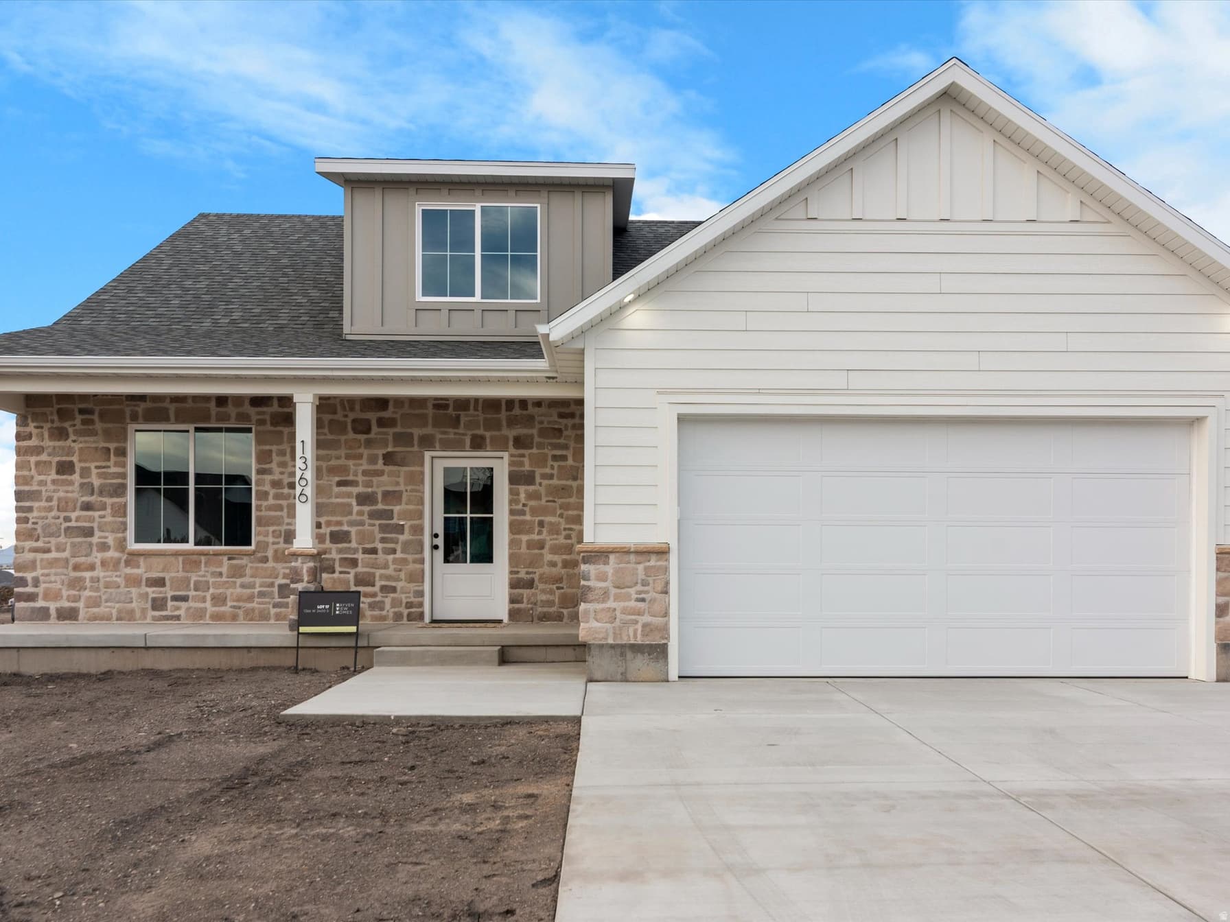 1366 W 2350 S photo 1