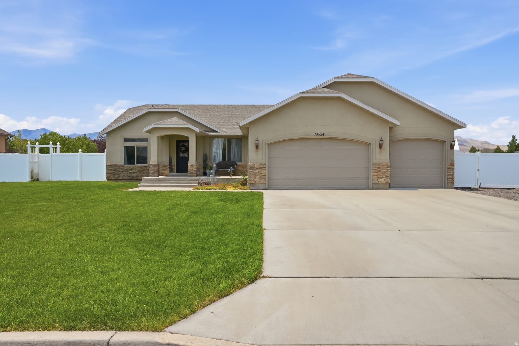 13524 S GRAND TROTTER WAY photo 1