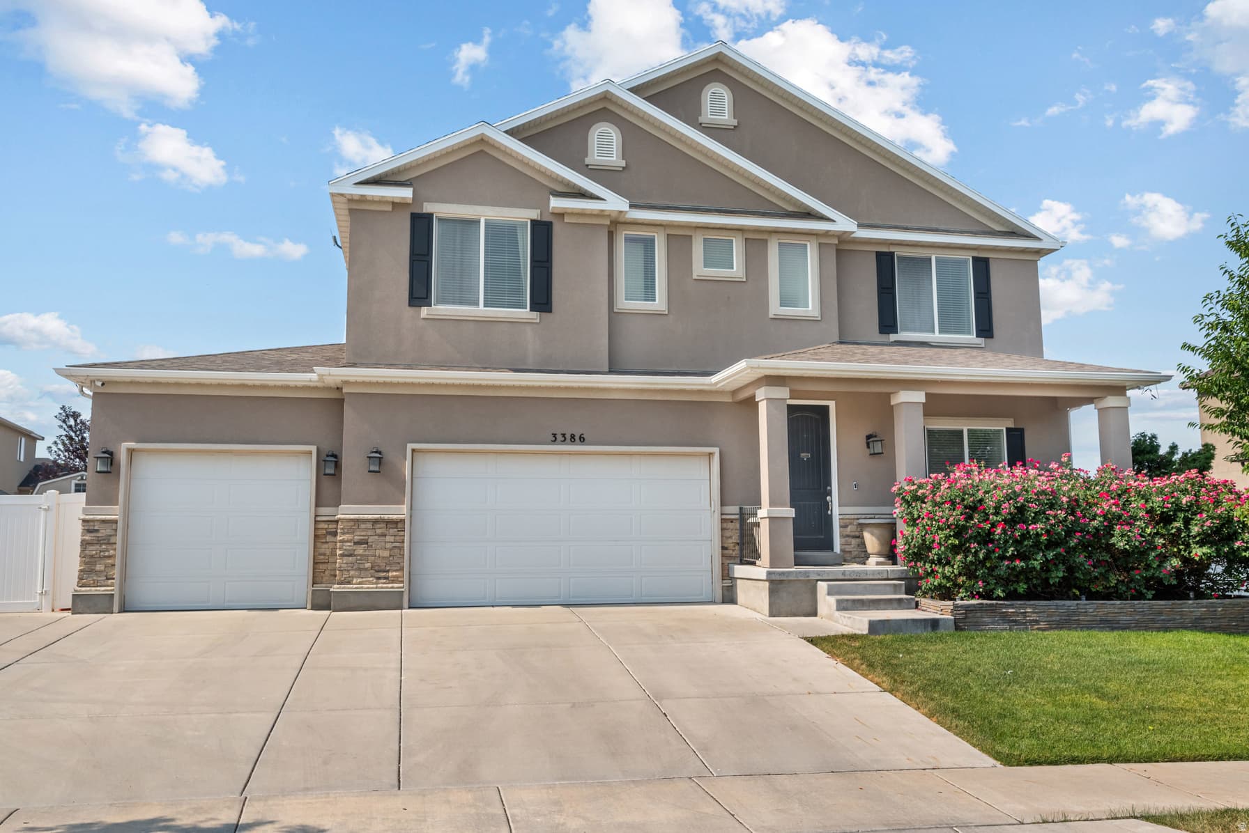 3386 W CHAMONIX WAY photo 1