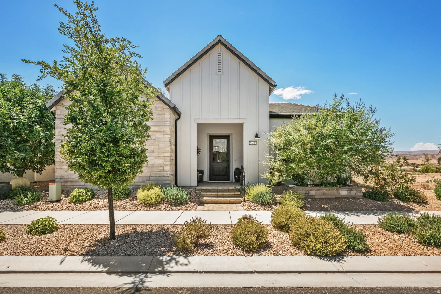 5588 S AGAVE PEAK LN photo 1
