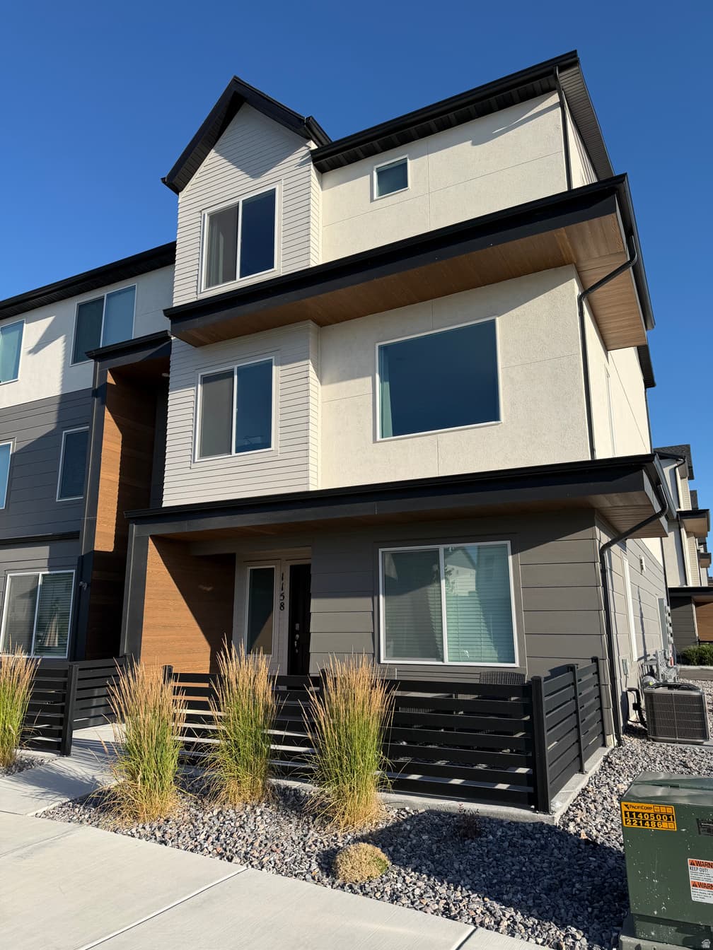 1158 W 360 S #103 photo 1