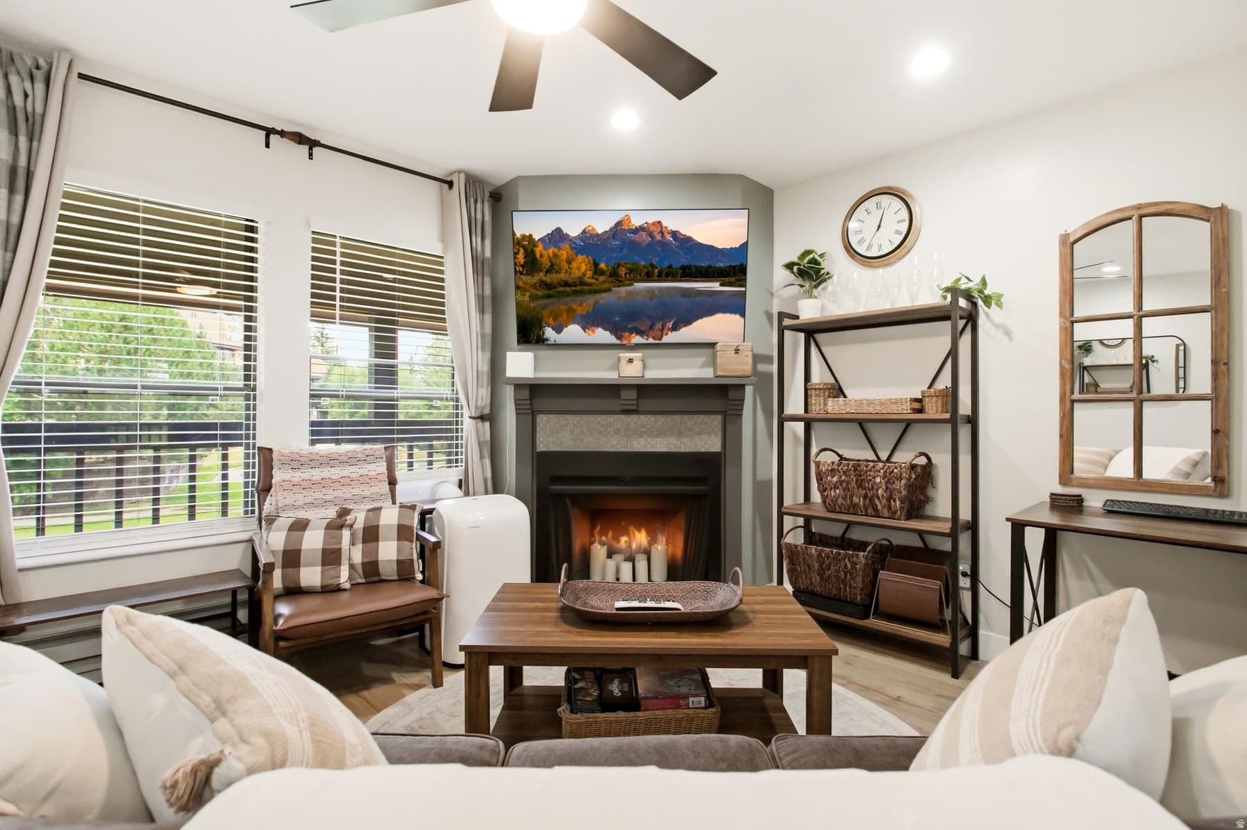 3615 N WOLF LODGE DR #411 photo 1