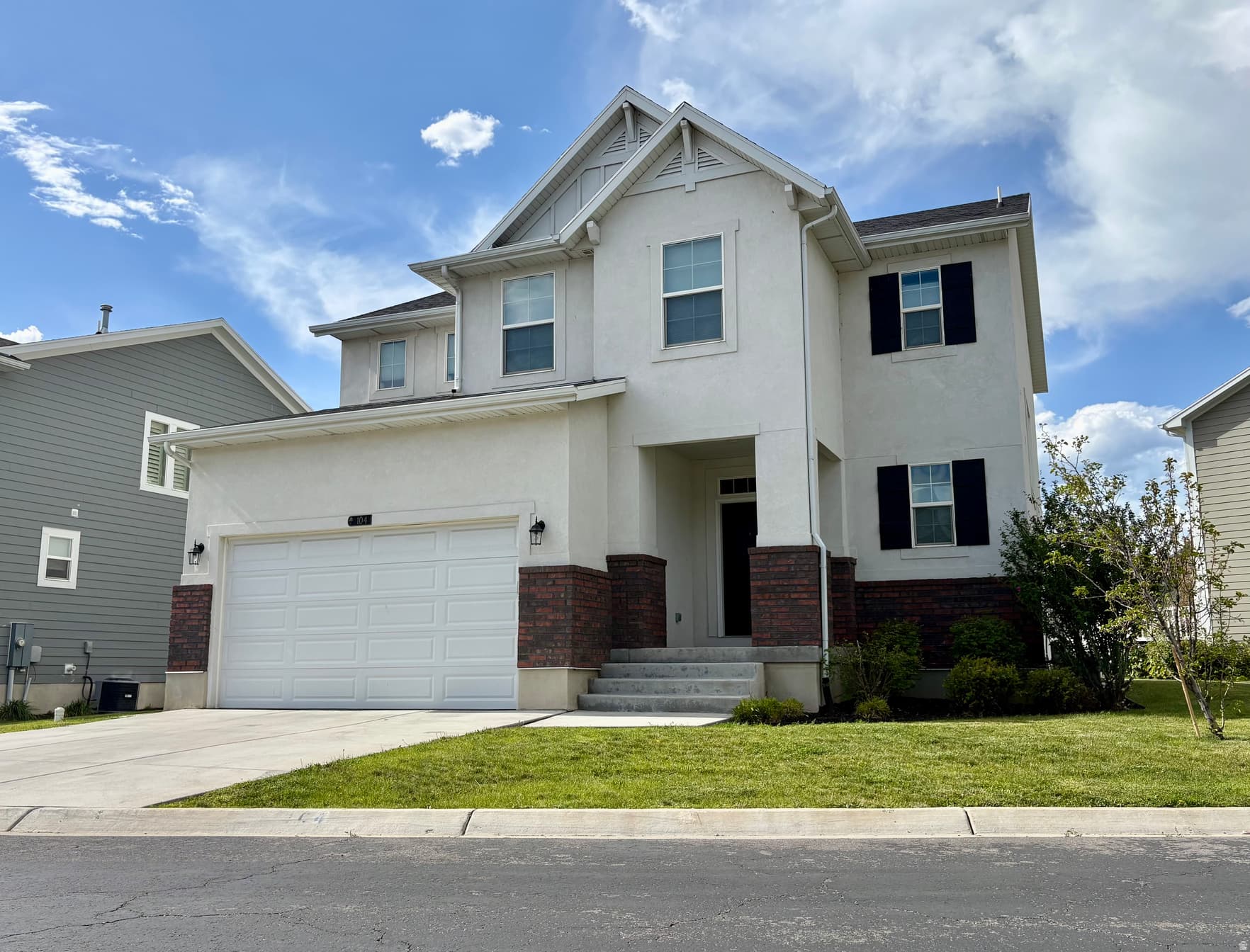 104 W GLENNA WAY photo 1