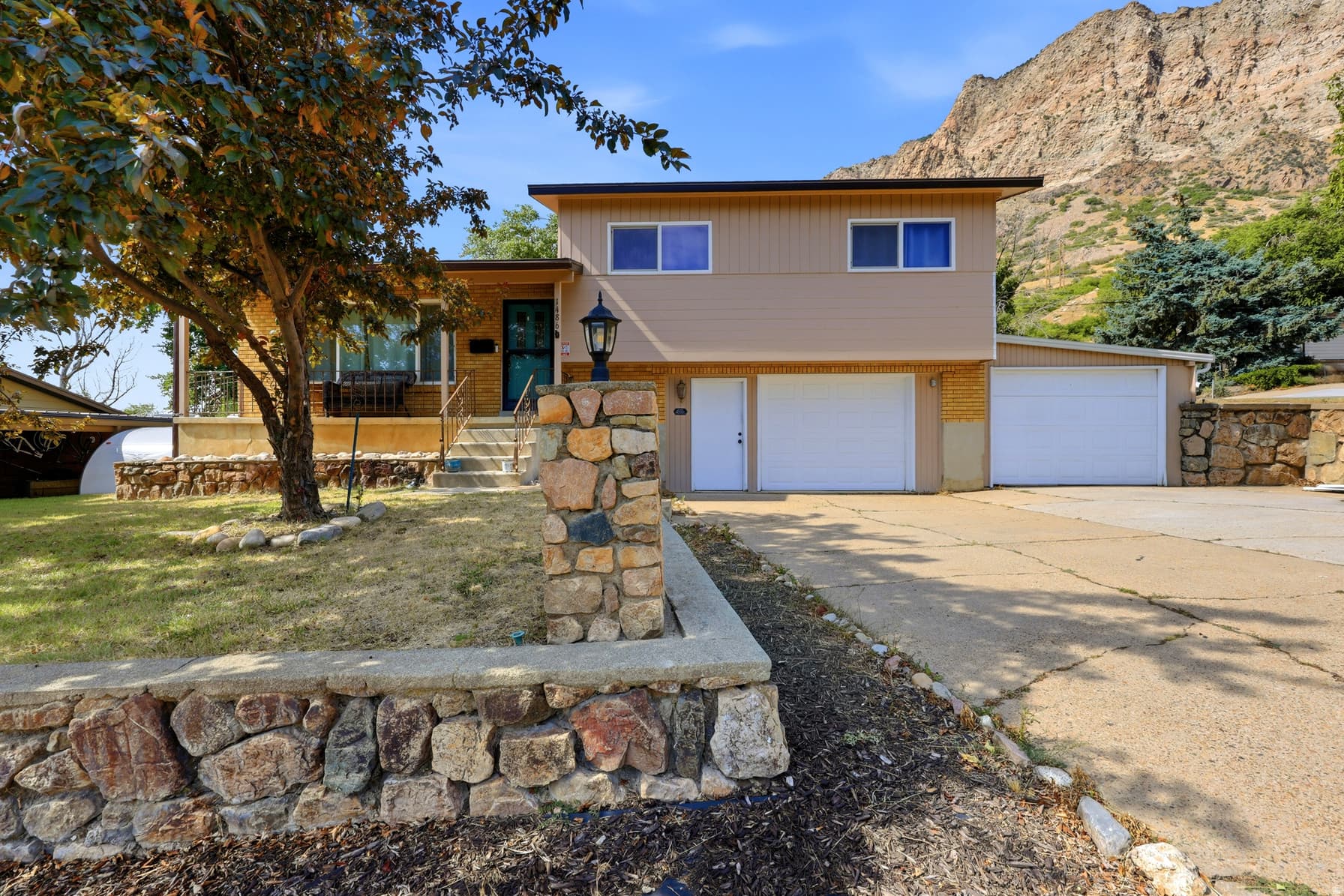 1486 3RD ST photo 1