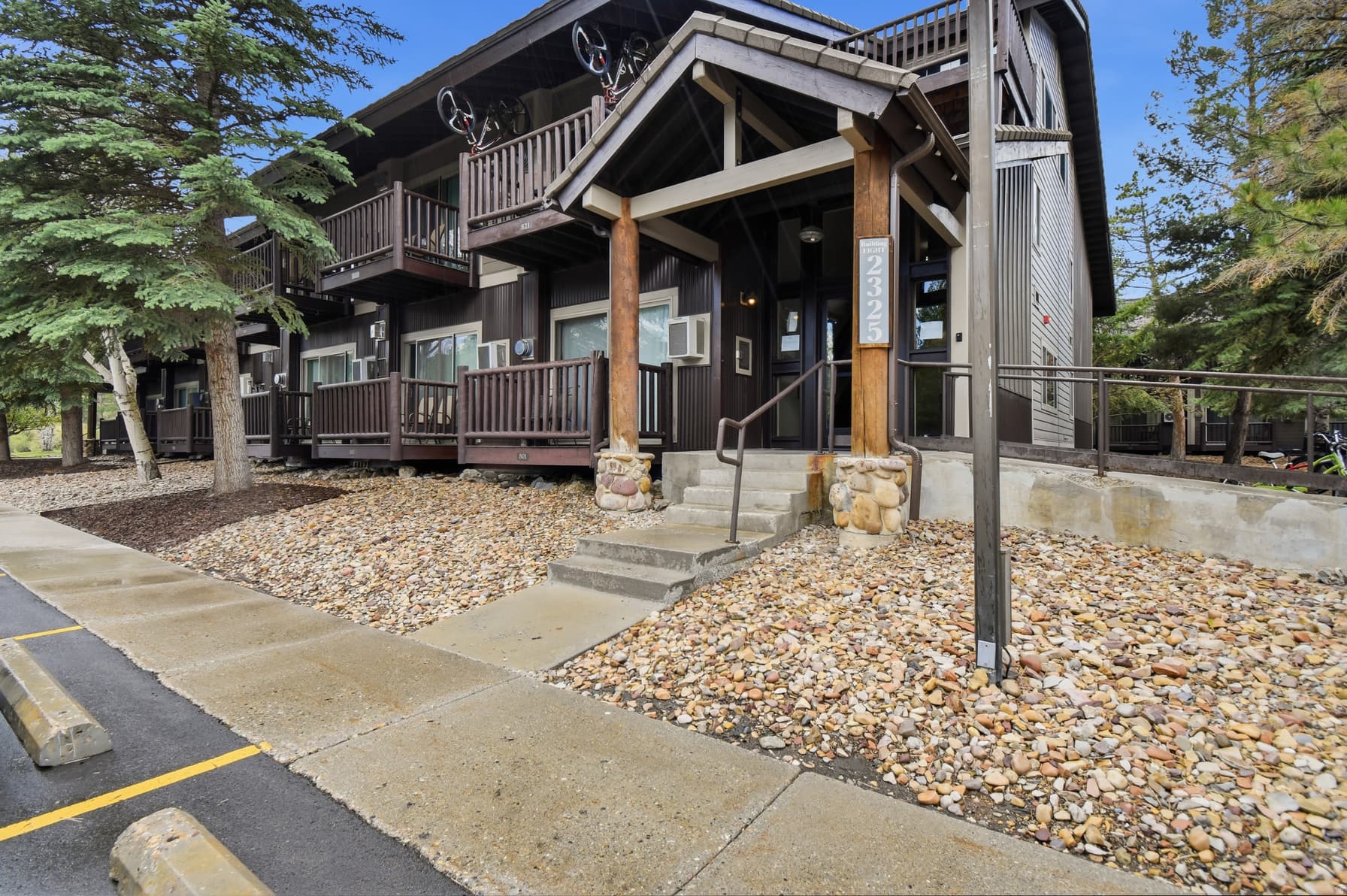 2325 SIDEWINDER DR #806 photo 1