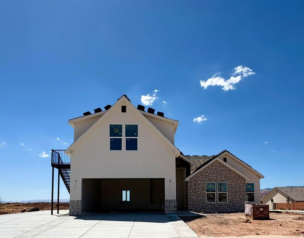 309 N 2805 W #407 photo 1