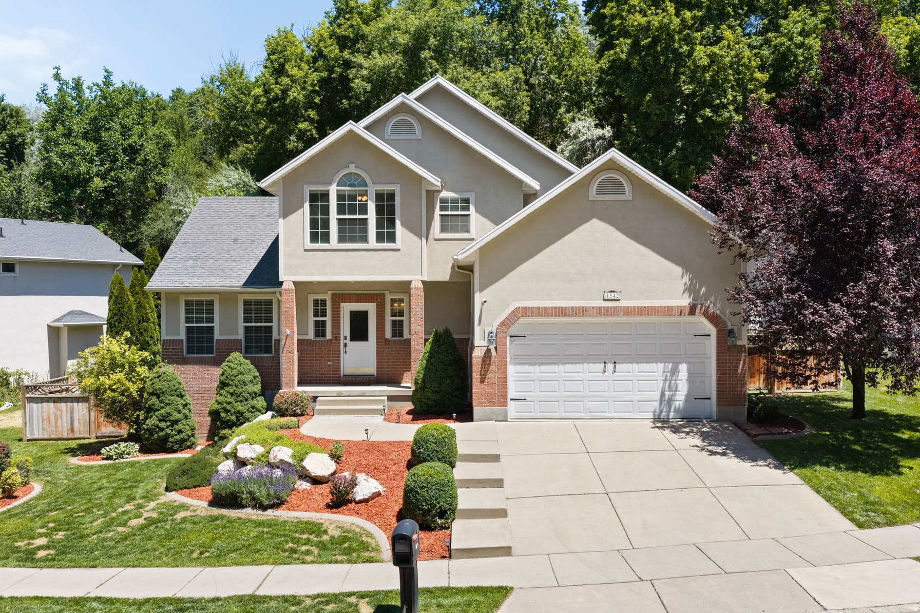 1542 N 2575 E photo 1