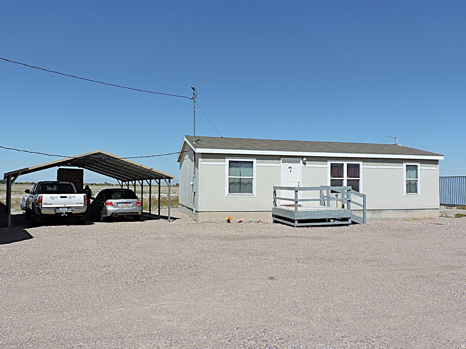 915 N 5000 W photo 1