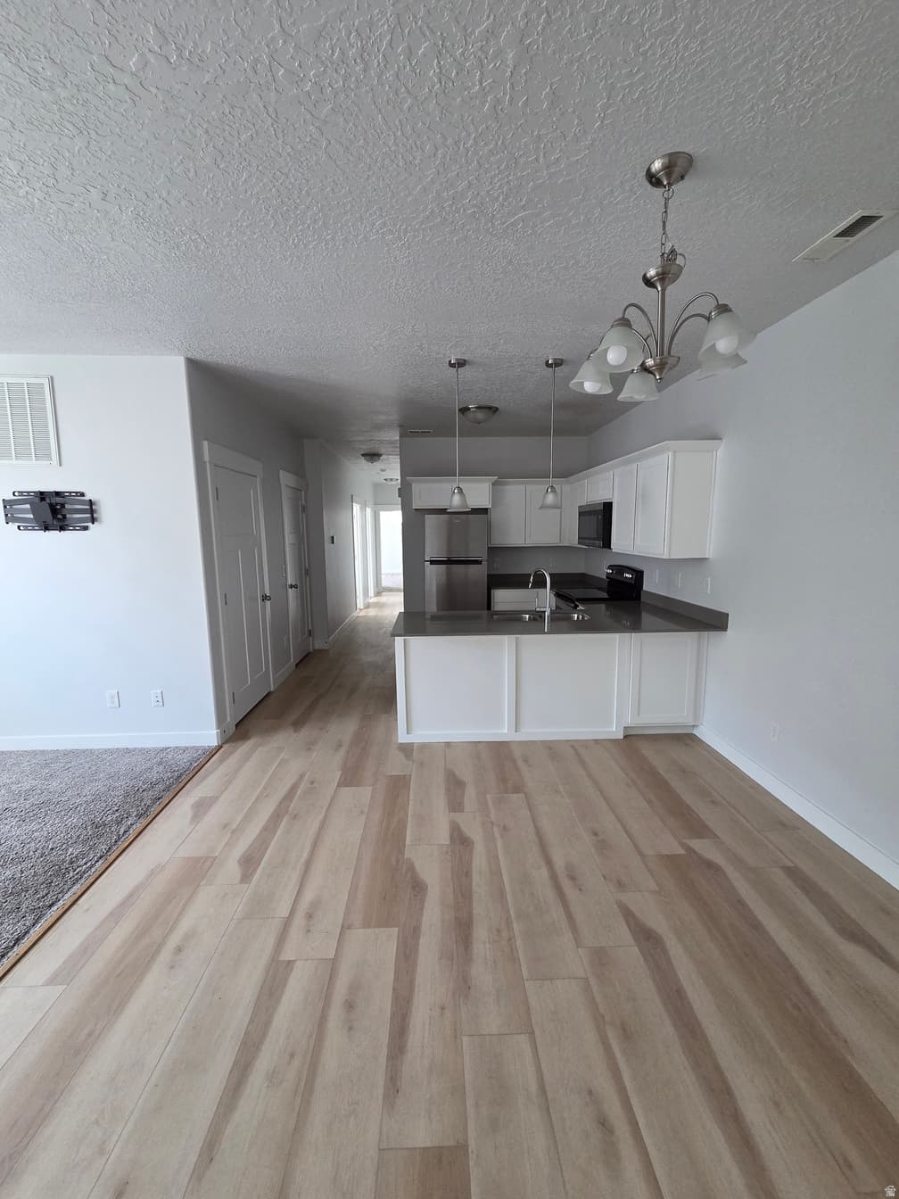 768 N 260 W photo 1
