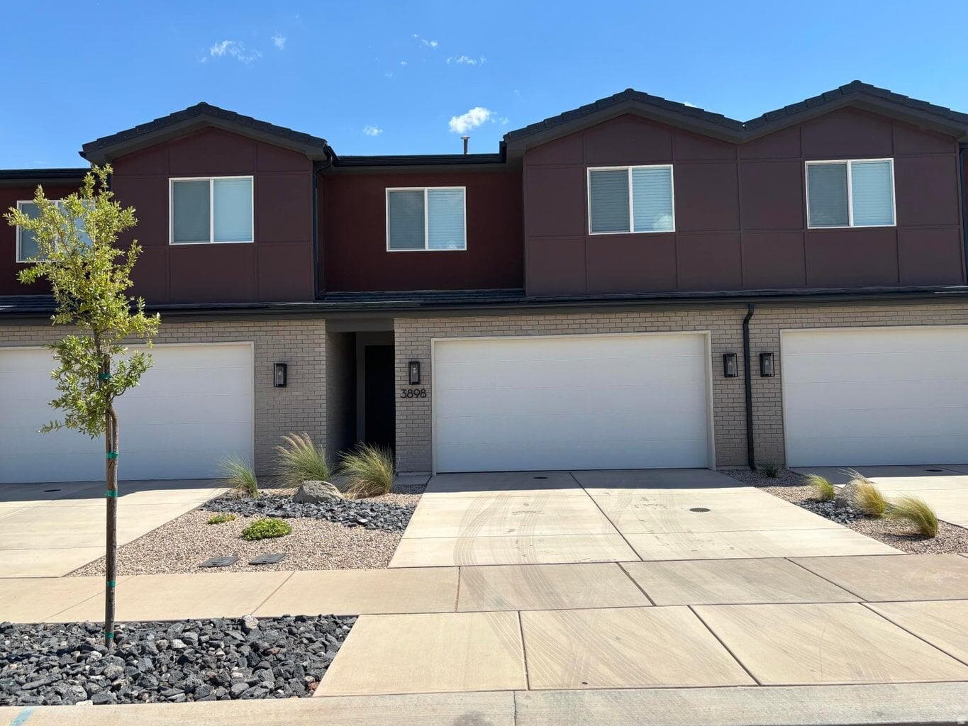 3898 E FOSSIL WAY photo 1