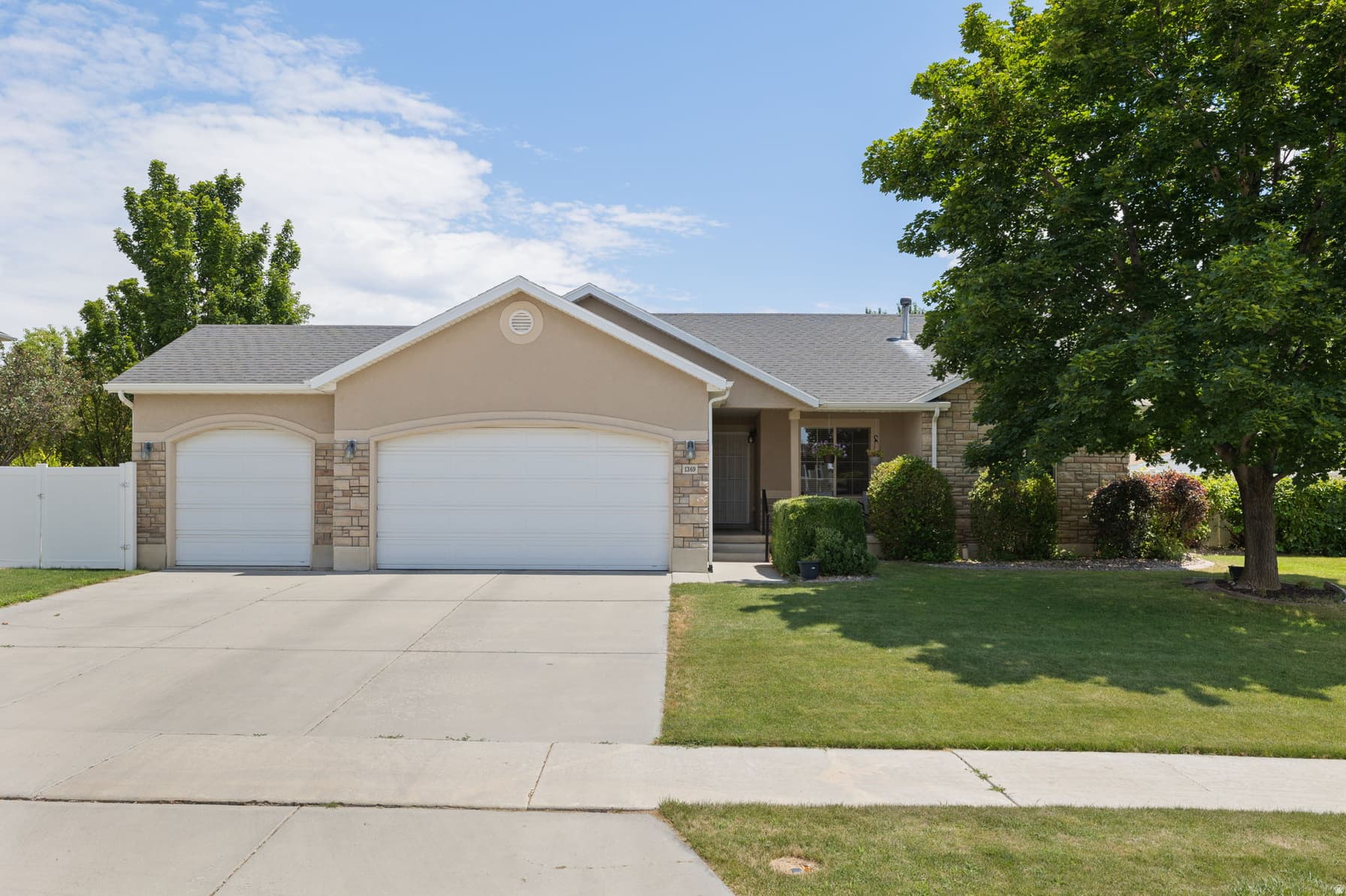 1369 S 260 W photo 1