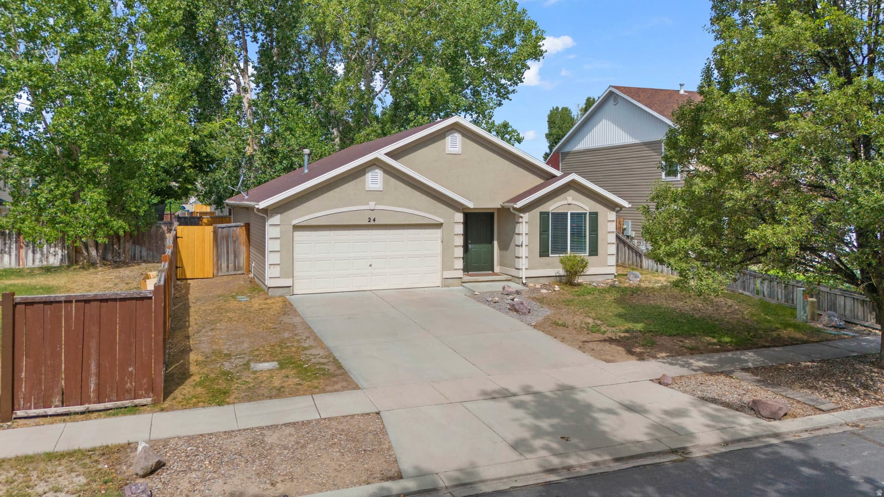 24 N MONTROSE LN photo 1