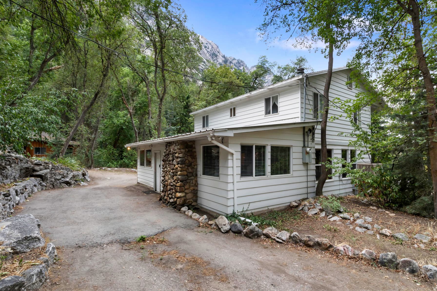 5004 E WASATCH RESORT RD photo 1