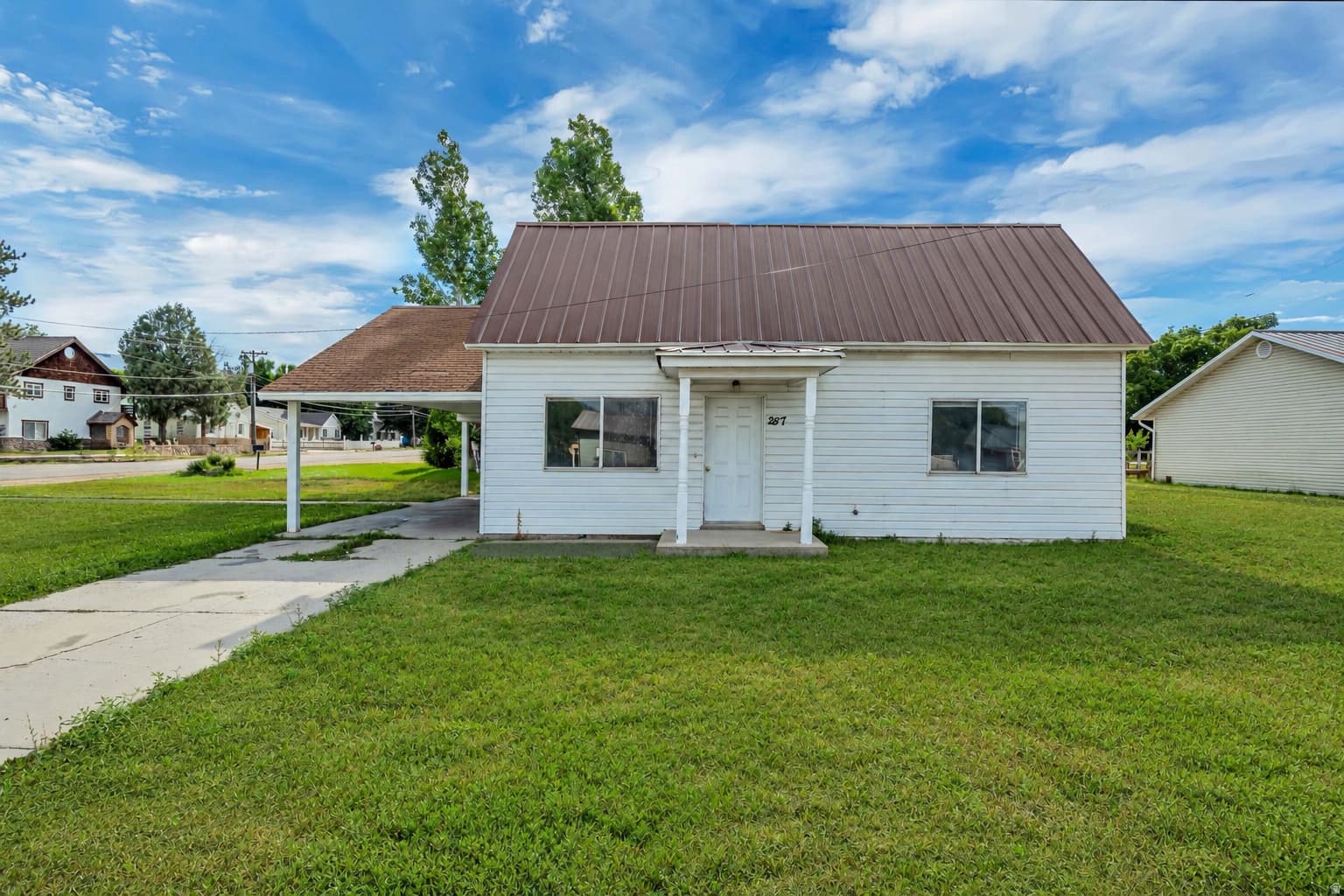 287 W 200 N photo 1