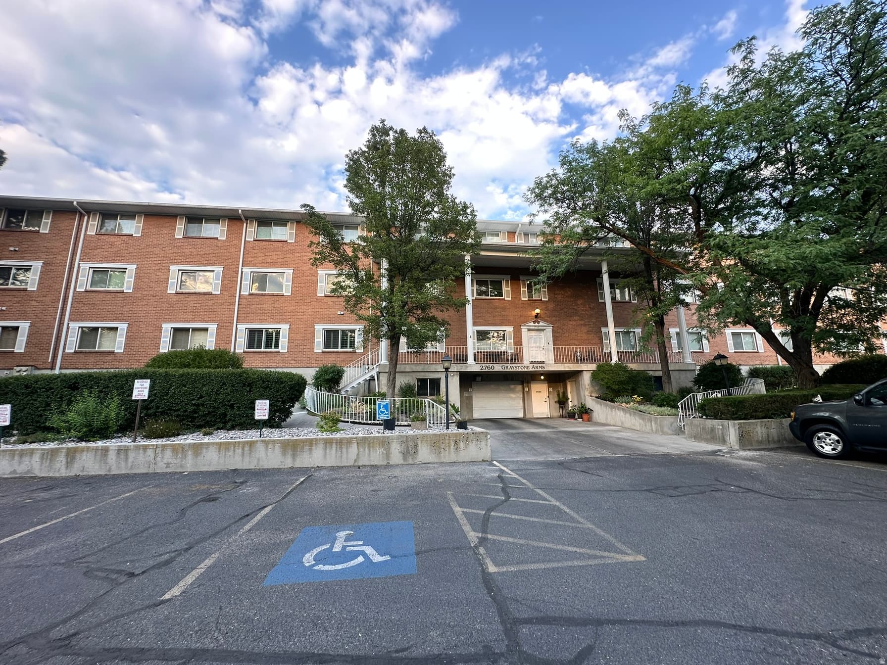 2760 S HIGHLAND DR #7 photo 1