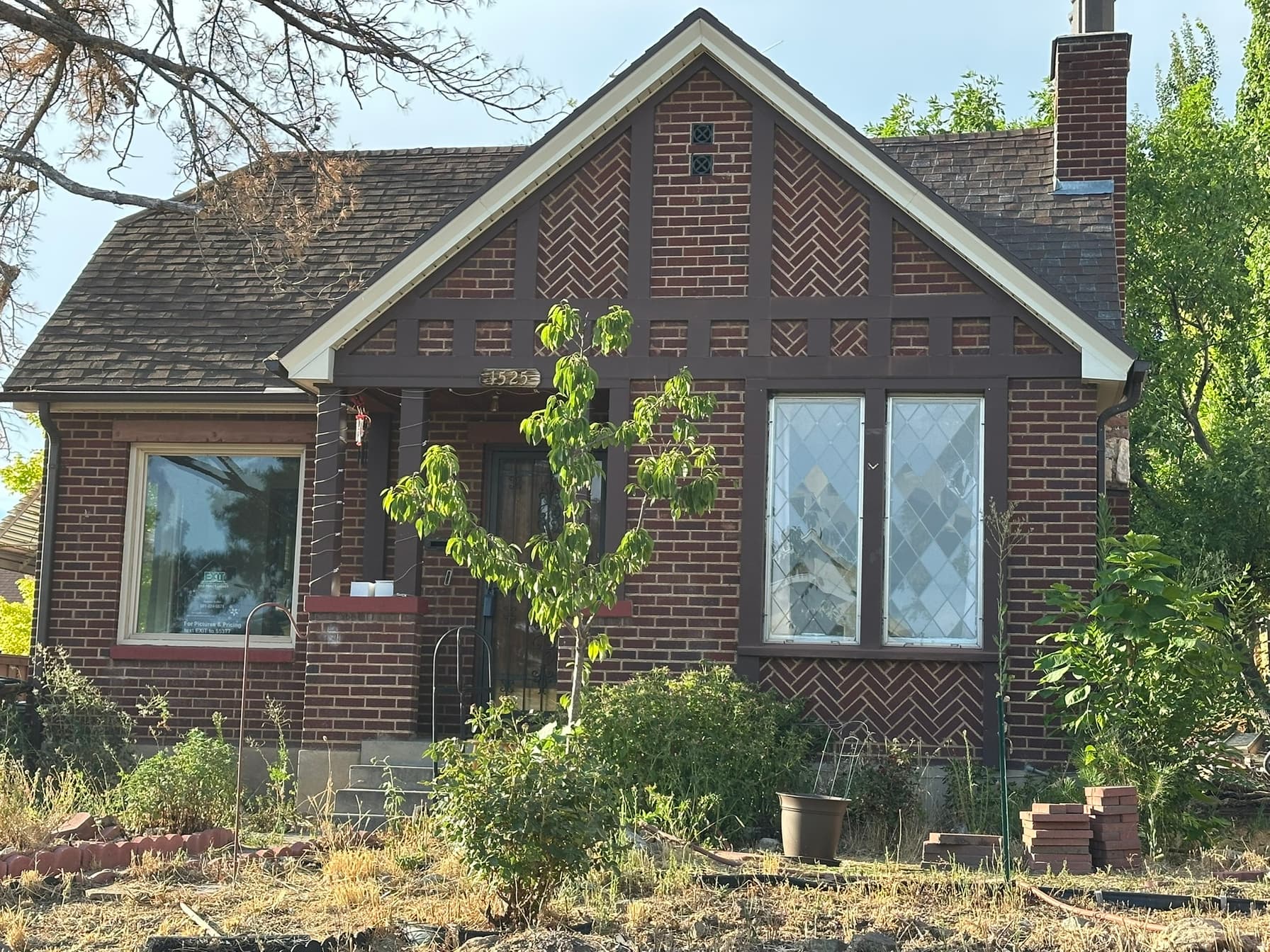 1525 E KENSINGTON AVE photo 1