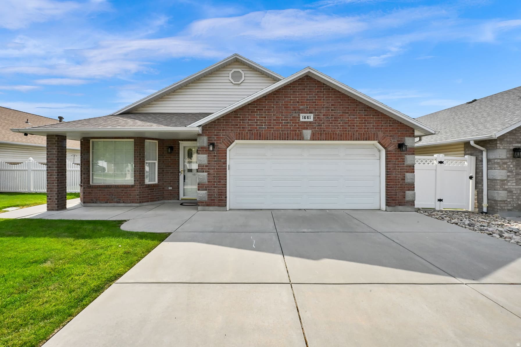 1661 N 865 W photo 1