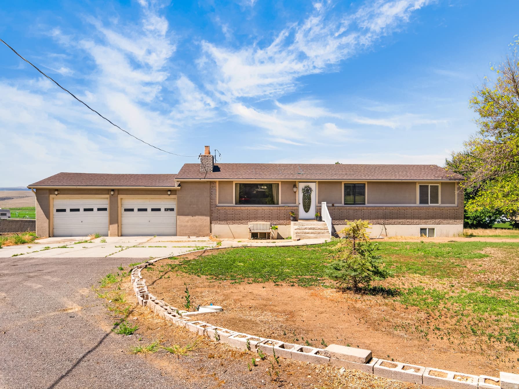715 W 100 E photo 1