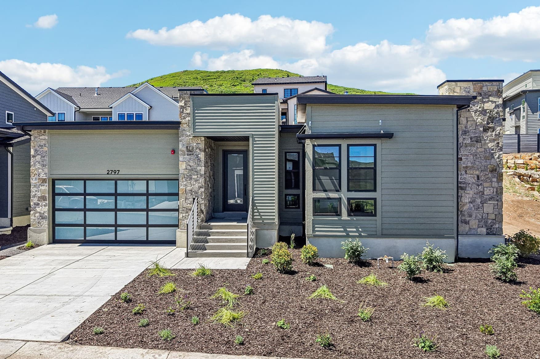 2797 PIPER WAY photo 1