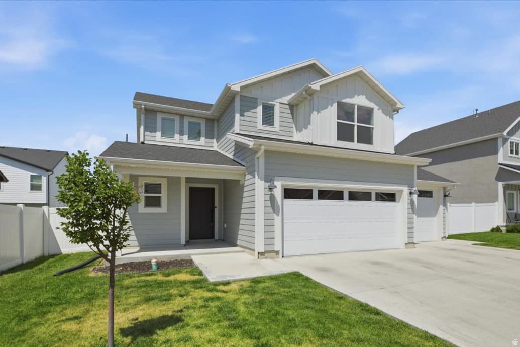 211 E 520 N photo 1