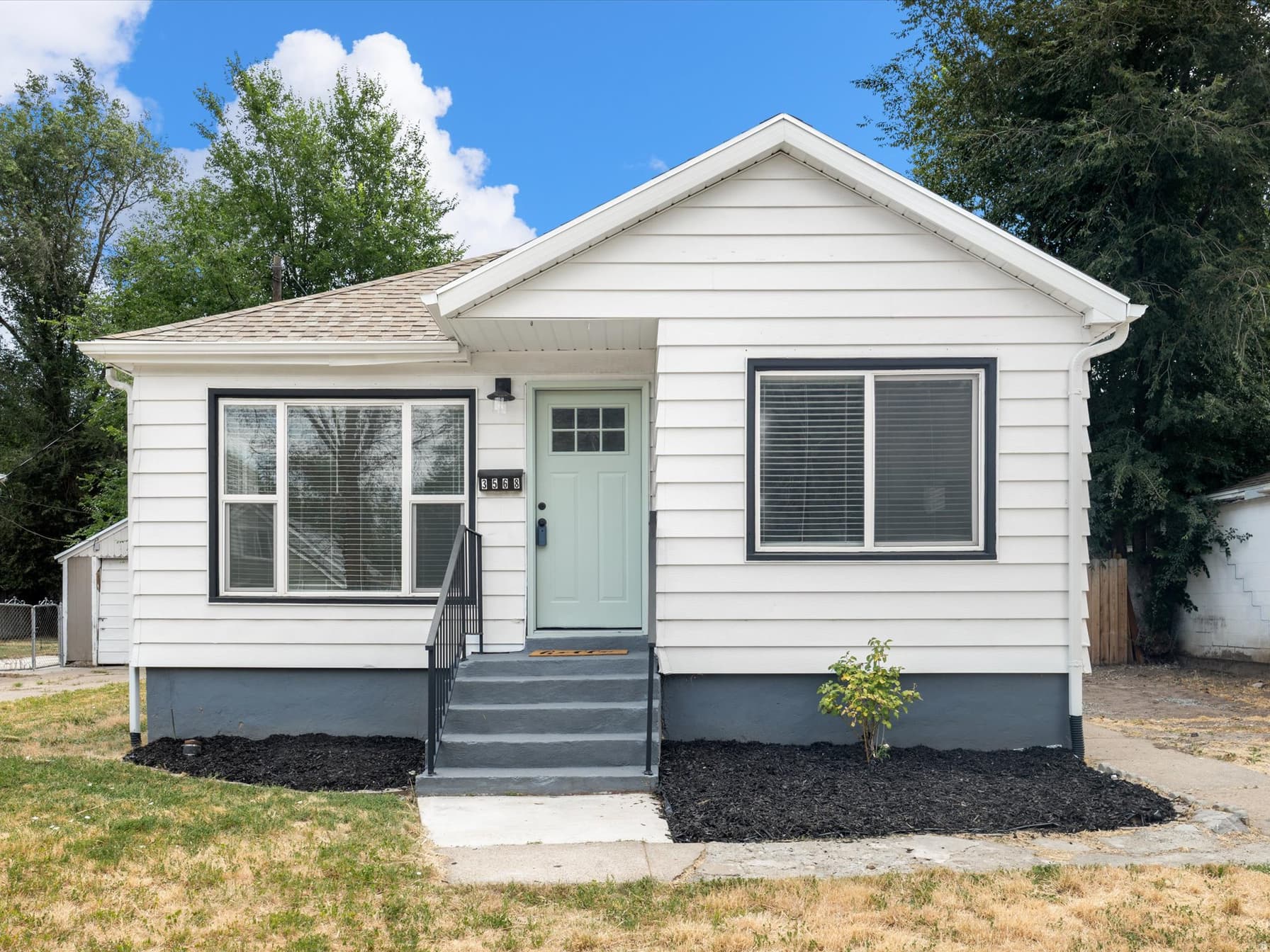 3568 ORCHARD AVE photo 1
