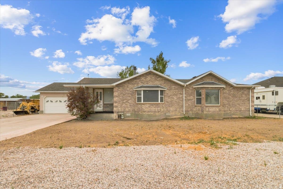 45 N 100 E photo 1