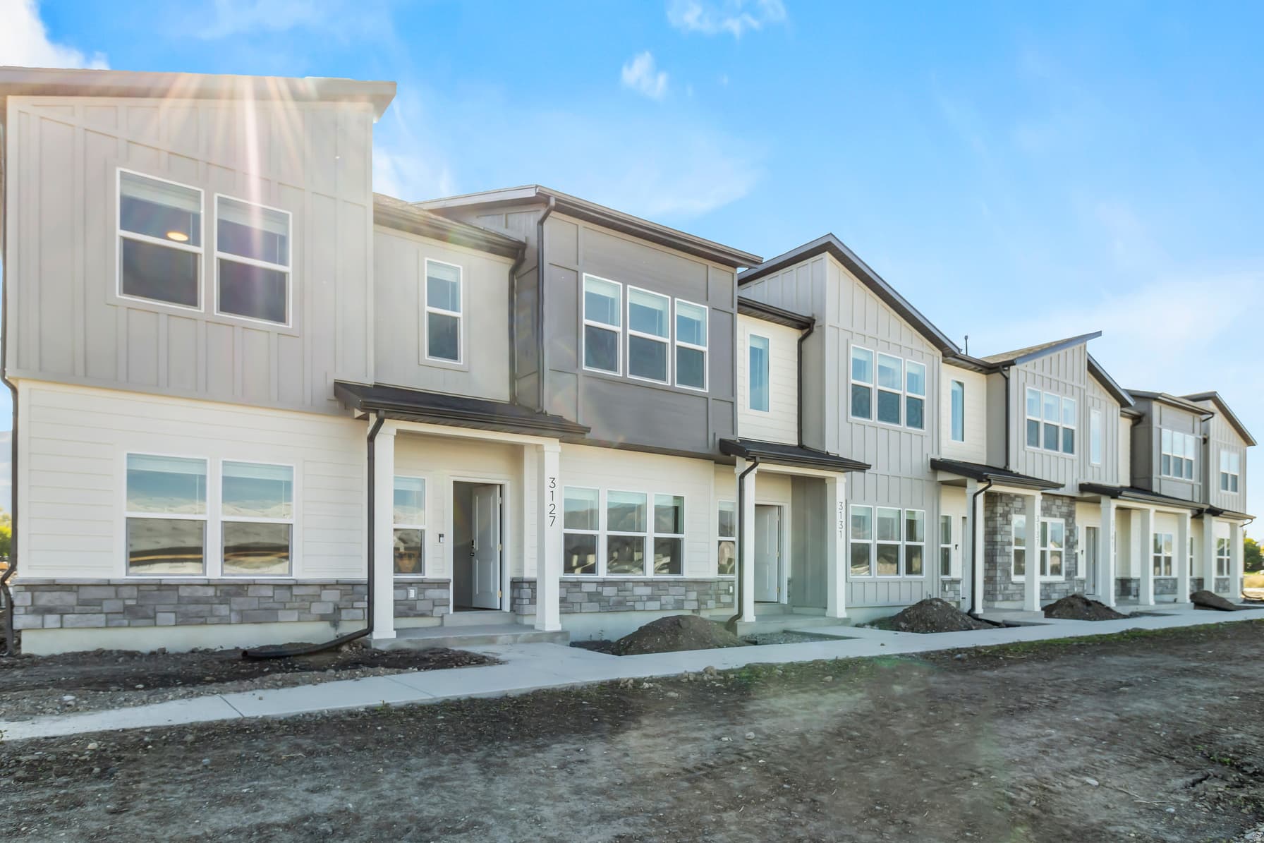 3068 S 270 W #907 photo 1