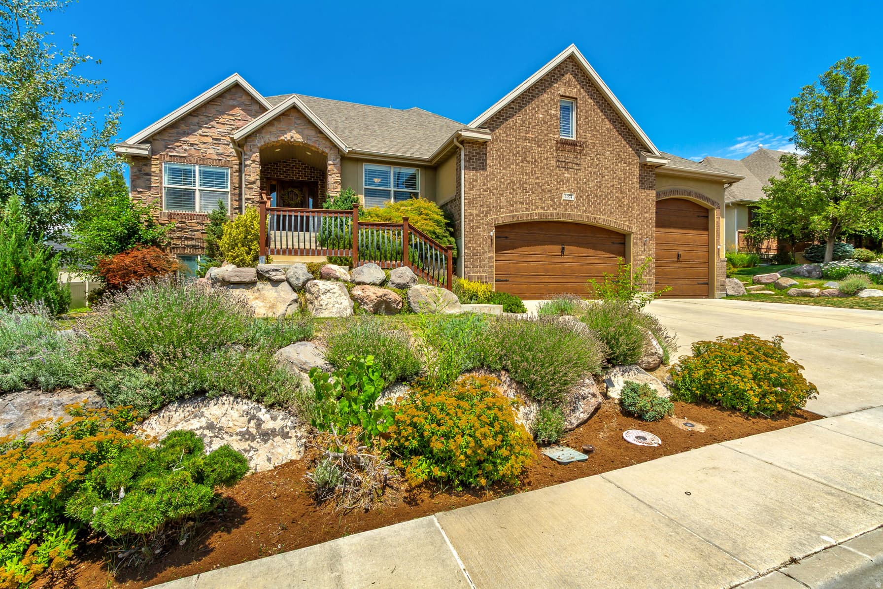 1074 W 2650 N photo 1