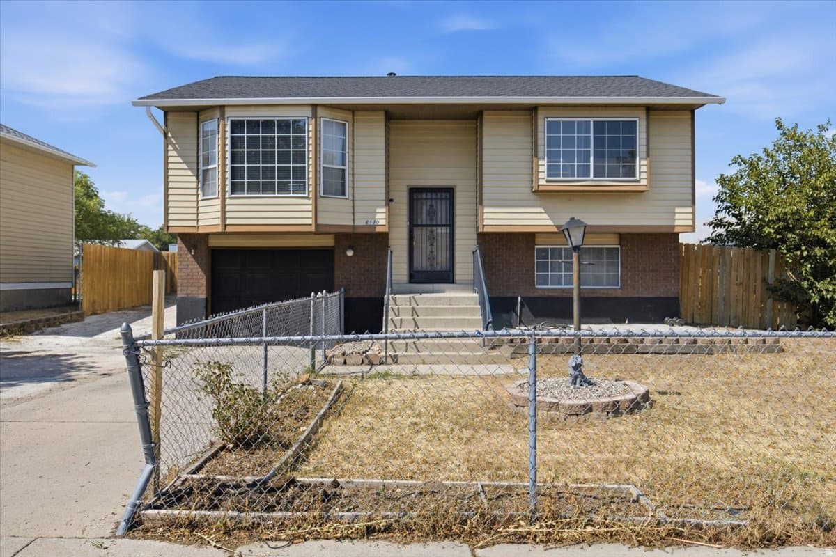 6130 W POWDERWOOD DR photo 1
