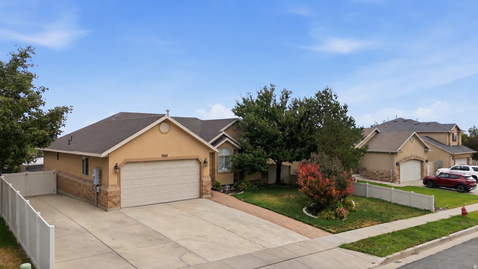 7043 S SORRENTO WAY photo 1