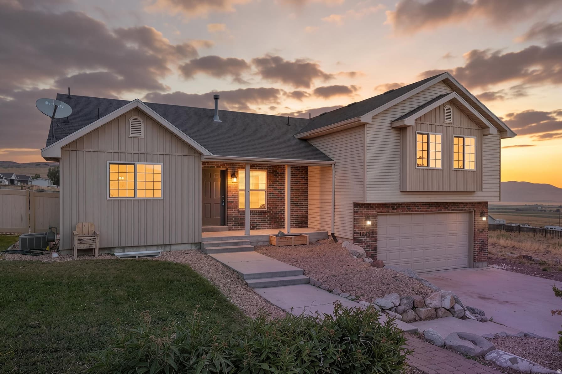 12498 W WALLACE LN photo 1
