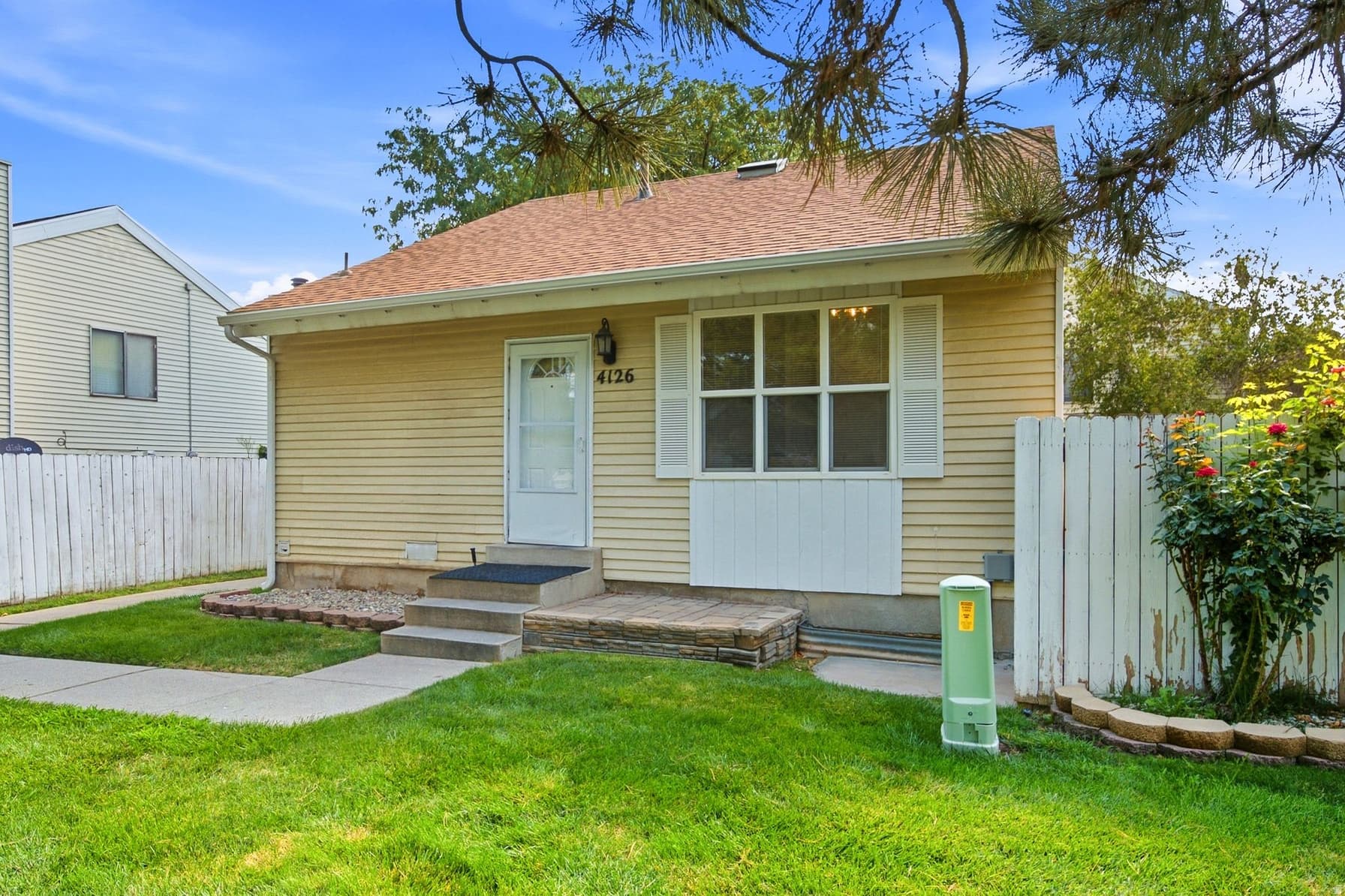 4126 S EASTERN PARK LN photo 1