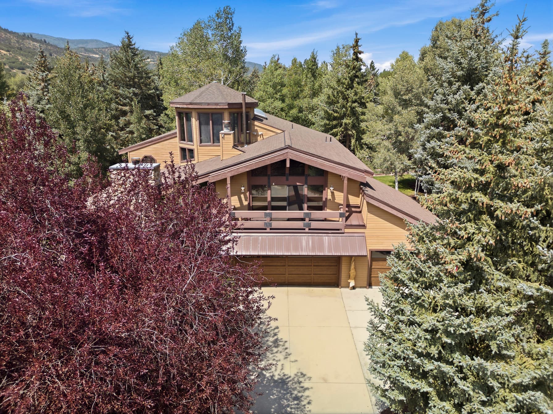 1401 WILLOW LN photo 1