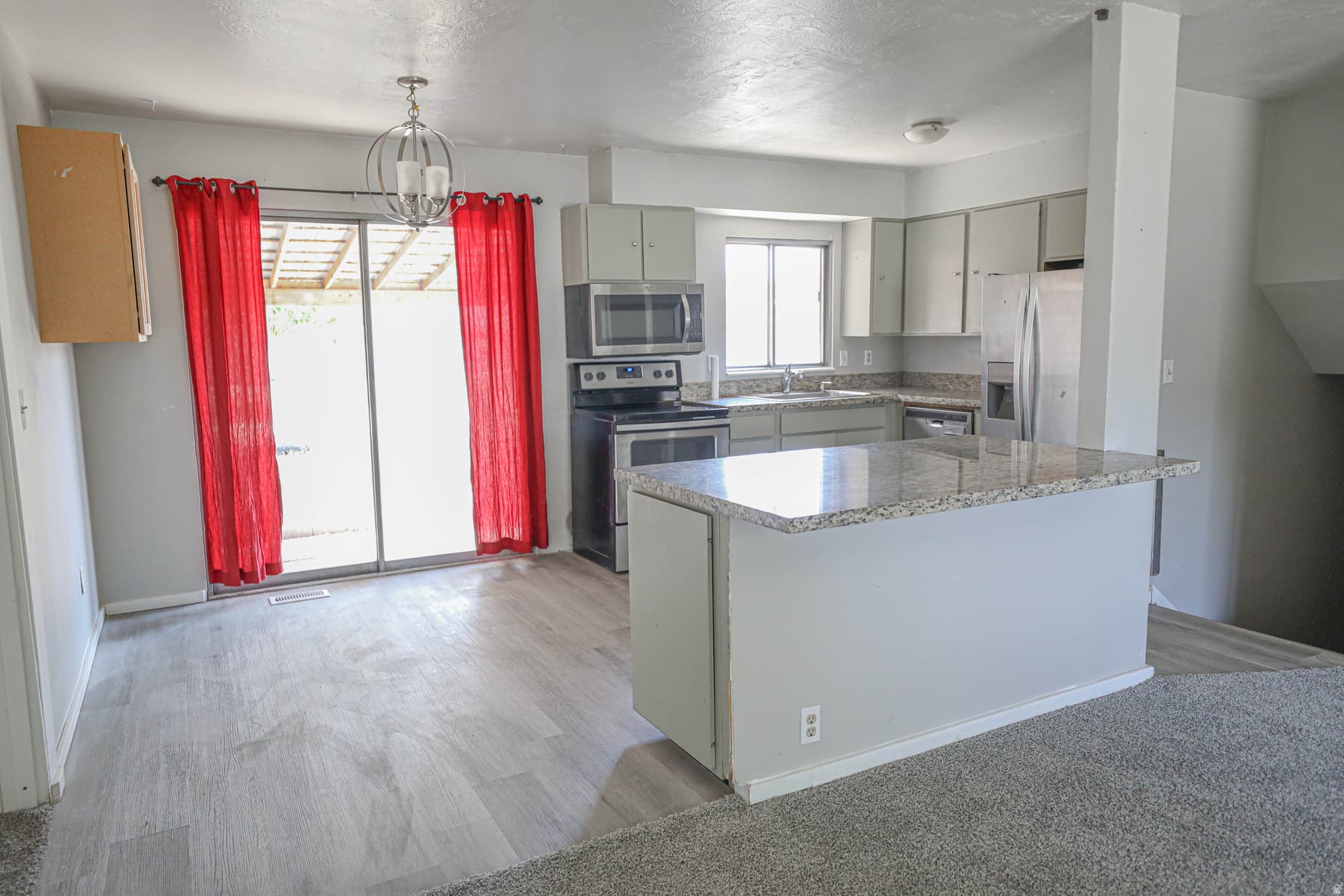 956 N 1175 W photo 1