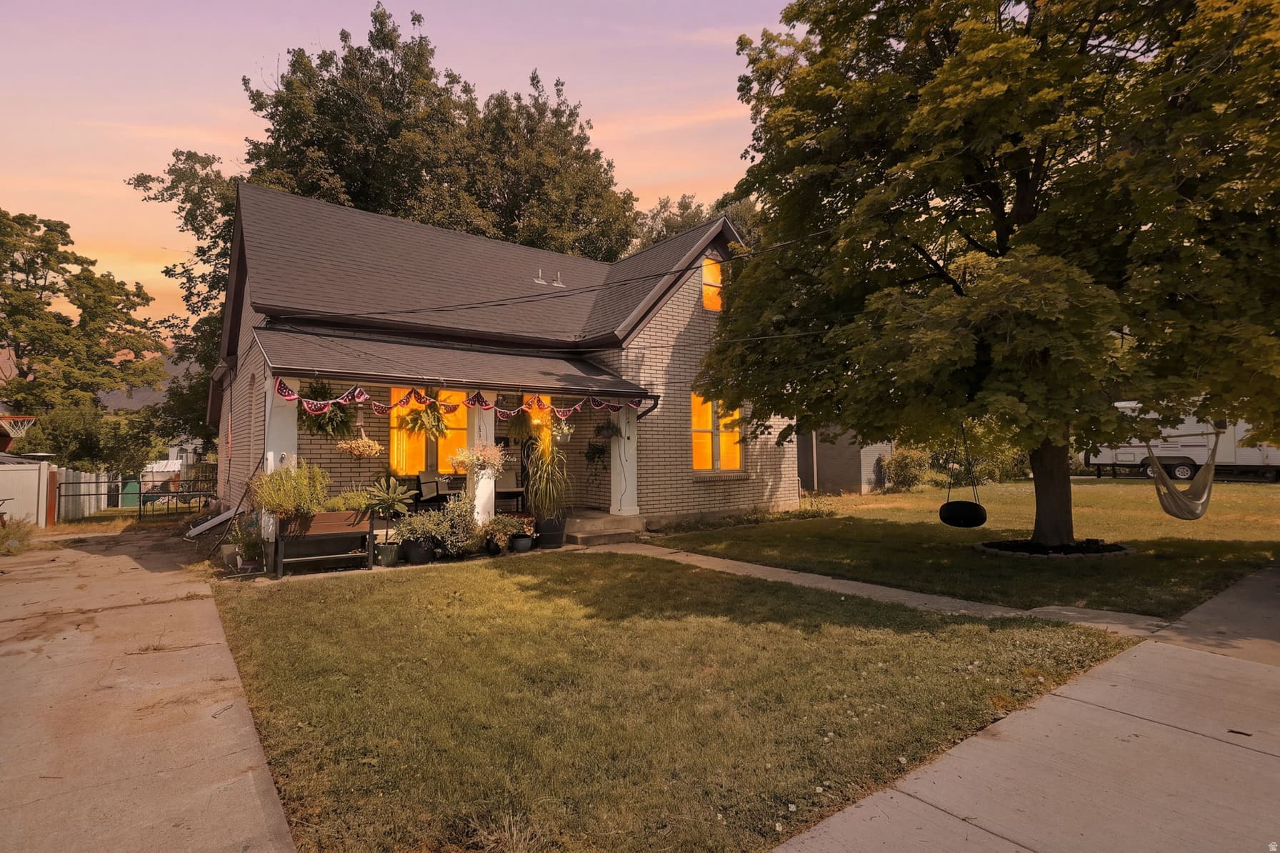 154 W 400 N photo 1