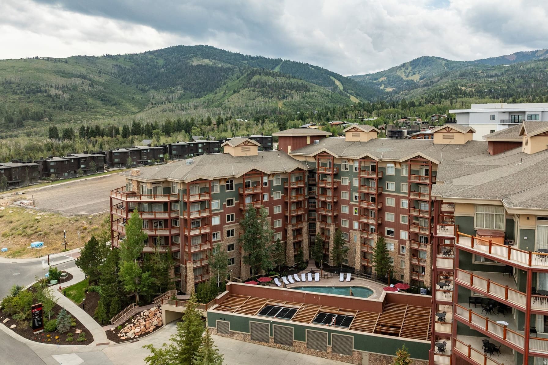 3000 CANYONS RESORT DR #4301 photo 1