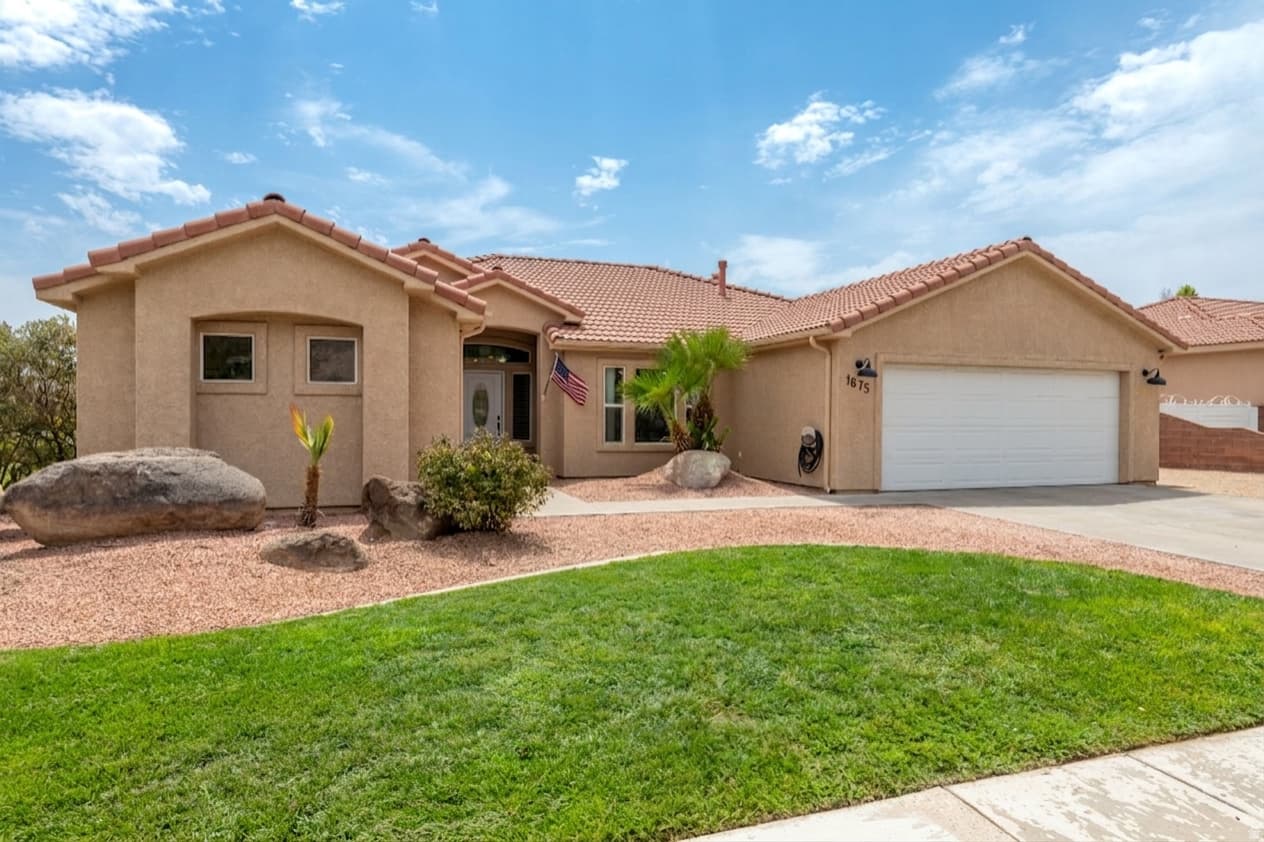 1675 W 3640 S photo 1