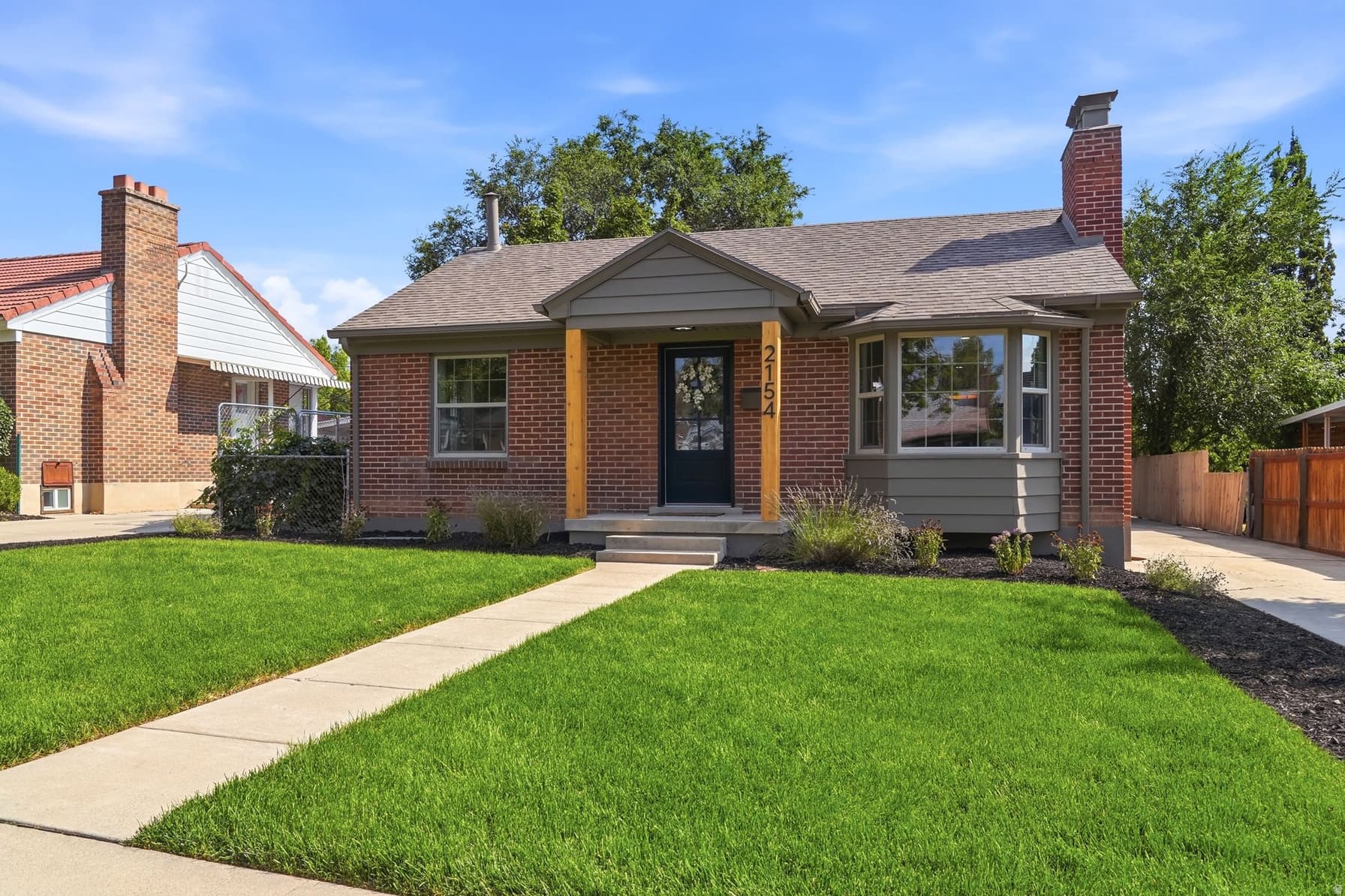 2154 E BRYAN AVE photo 1