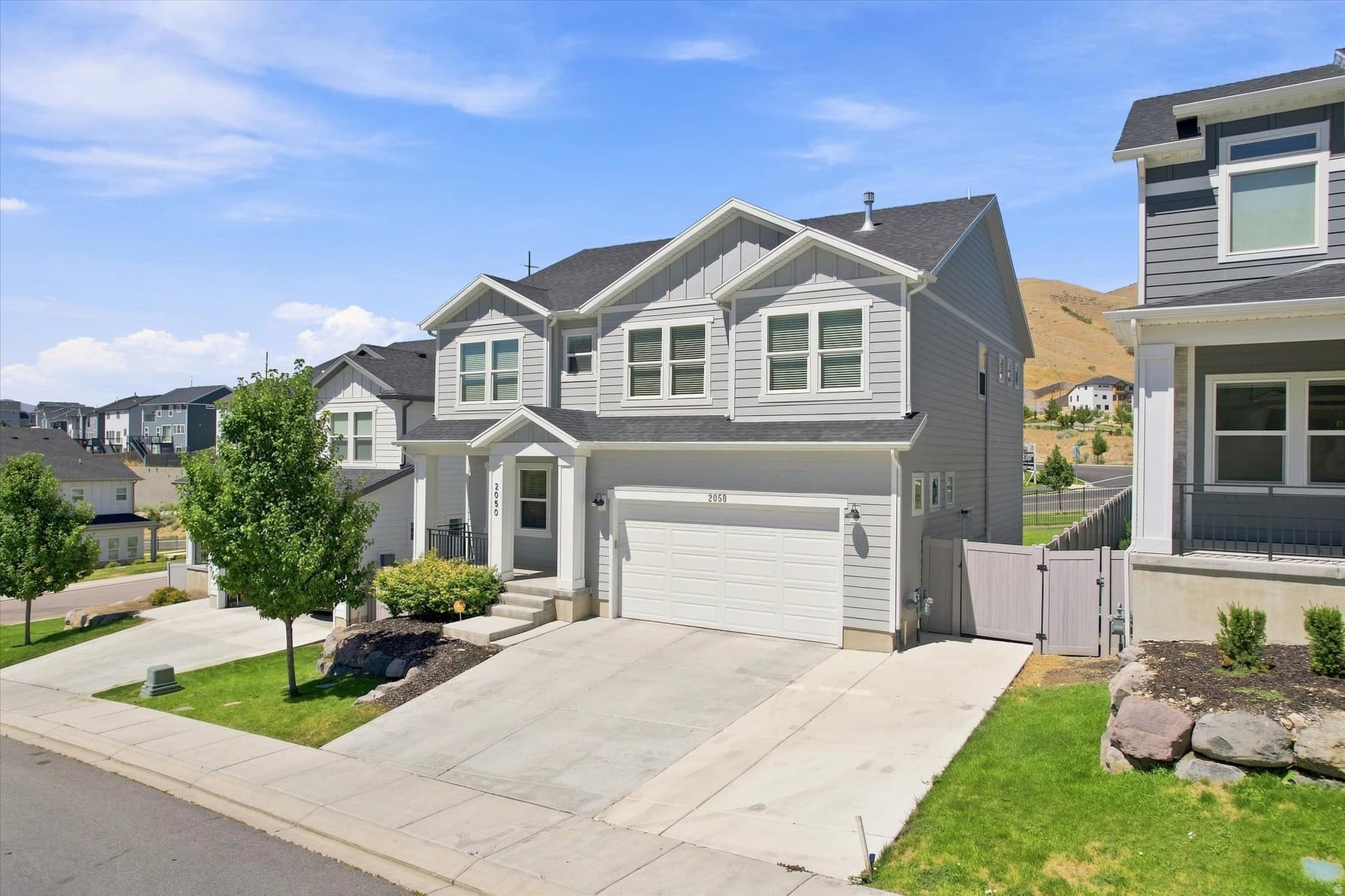 2050 W MARBLE FOX CIR photo 1