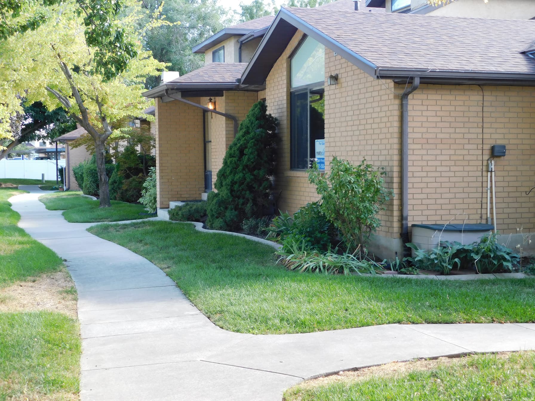 785 E AUTUMN FIELD DR photo 1