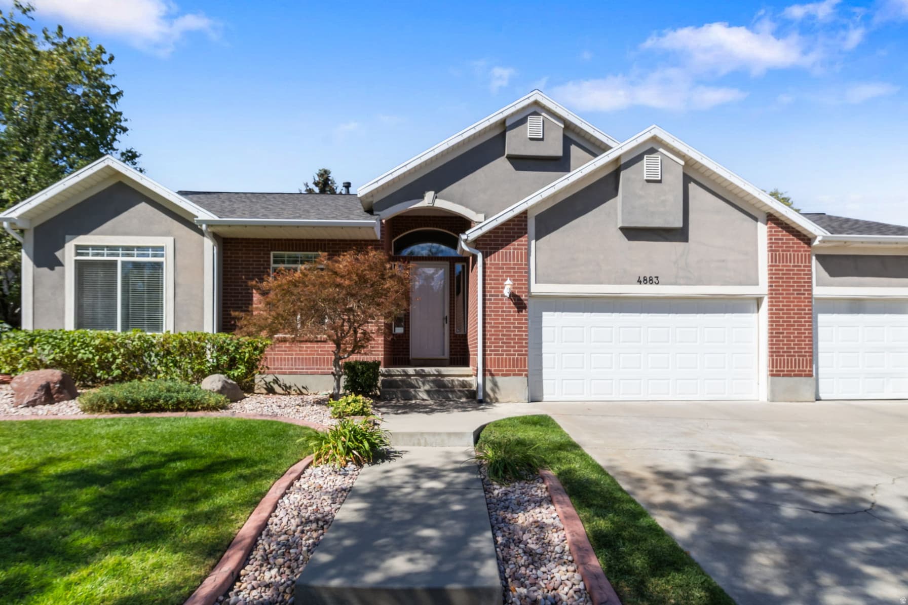 4883 W SKYE DR photo 1
