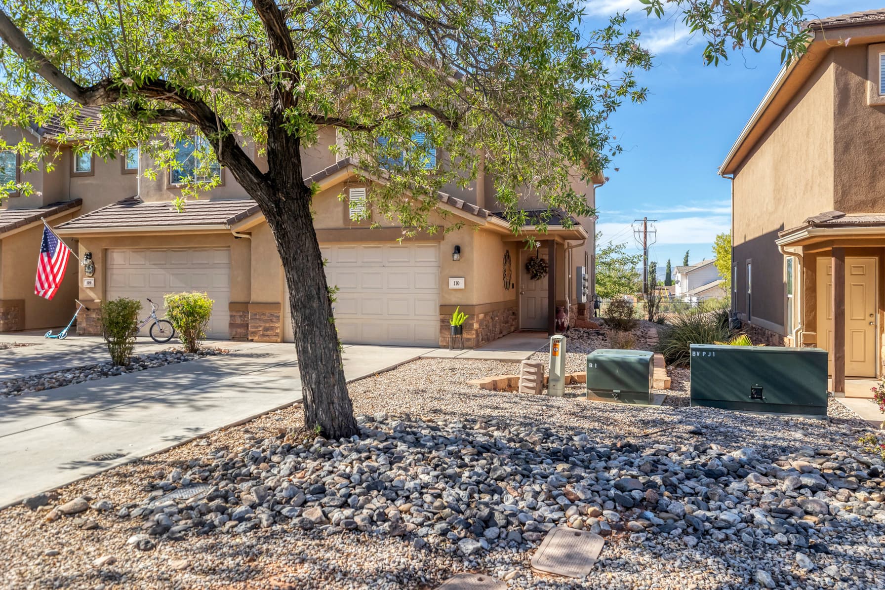 1000 E BLUFFVIEW DR #110 photo 1