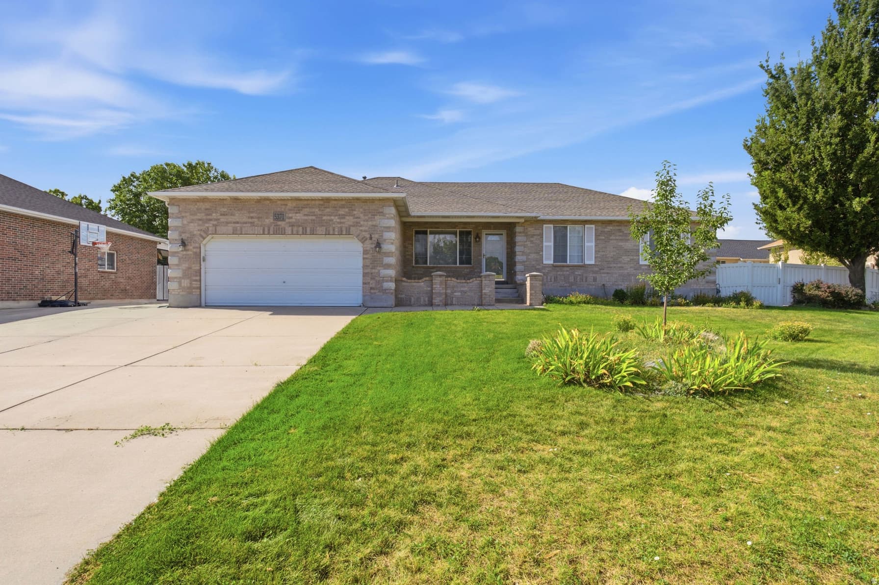 5371 W FIELDBURY CIR photo 1