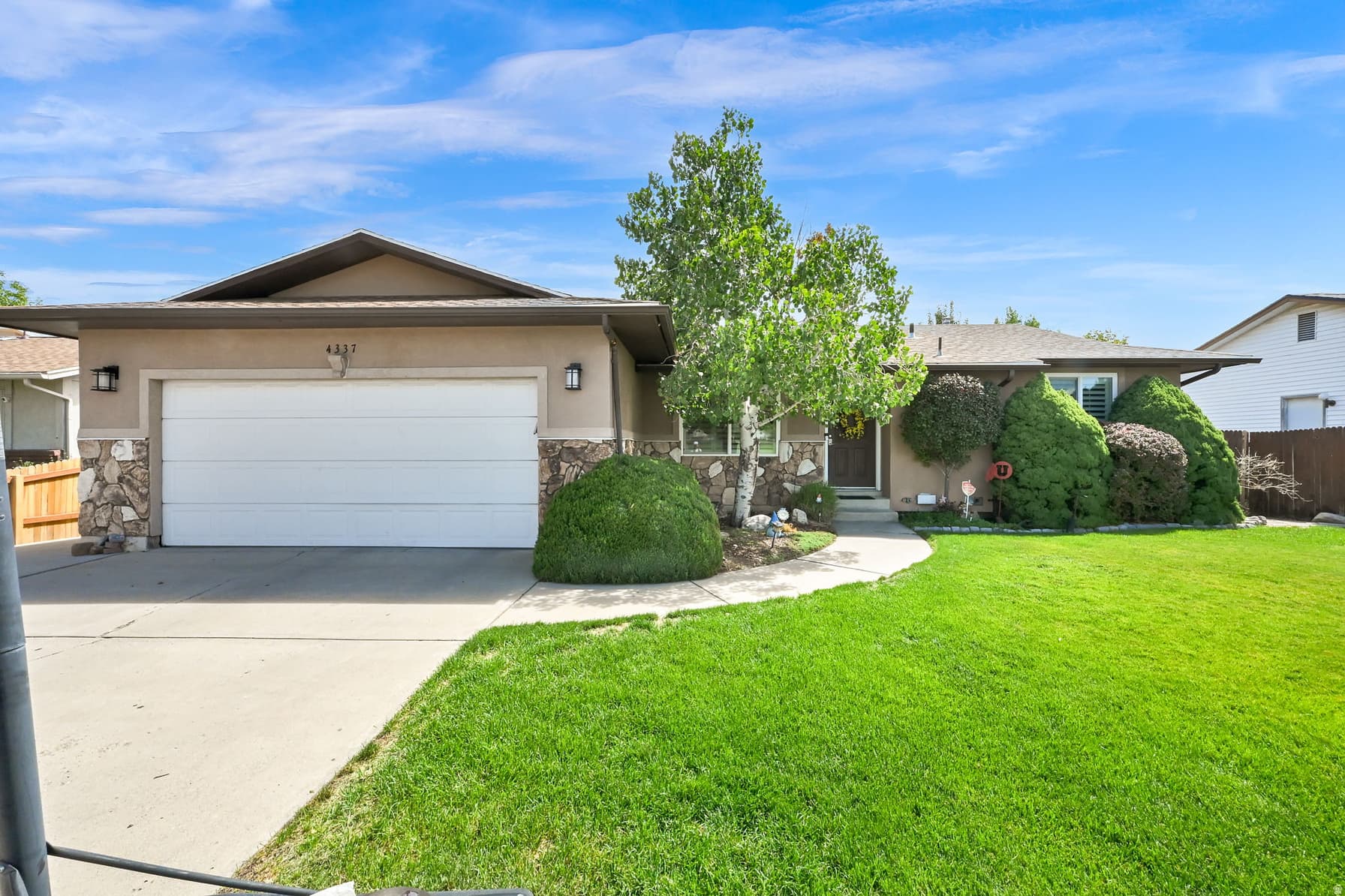 4337 S 3425 W photo 1