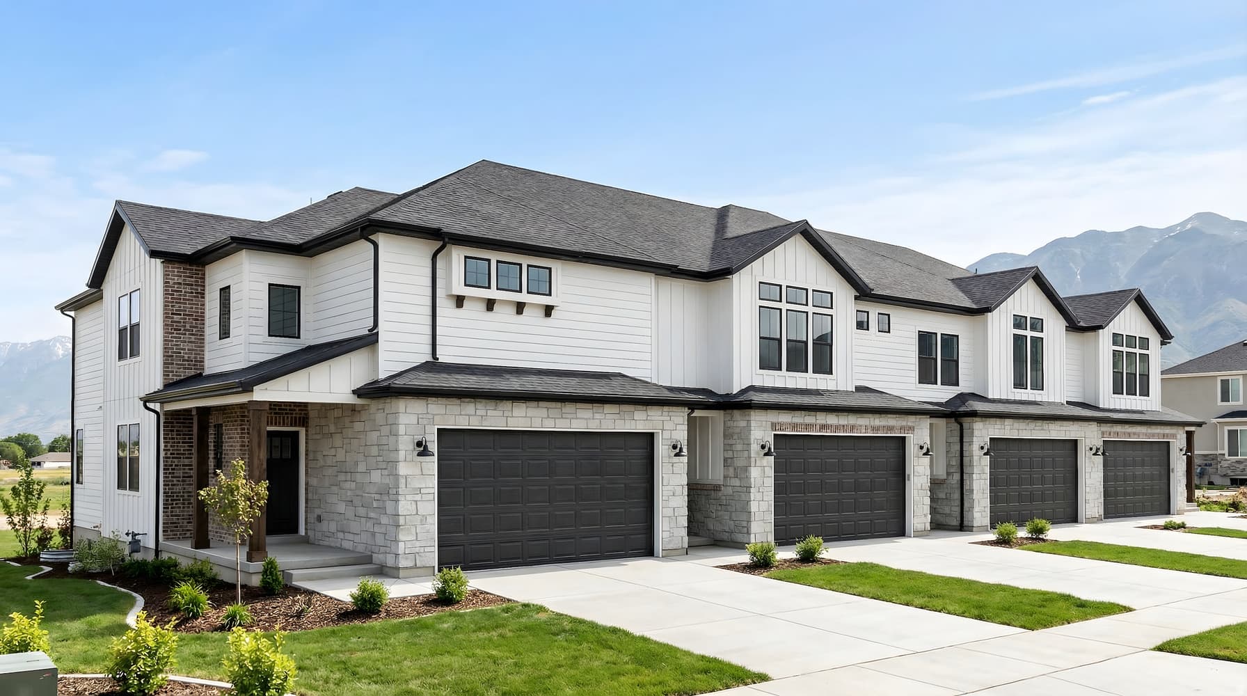 1445 W PLEASANT VIEW DR #31 photo 1