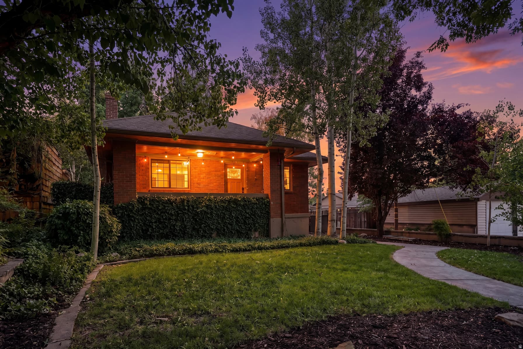1420 E HARRISON AVE photo 1