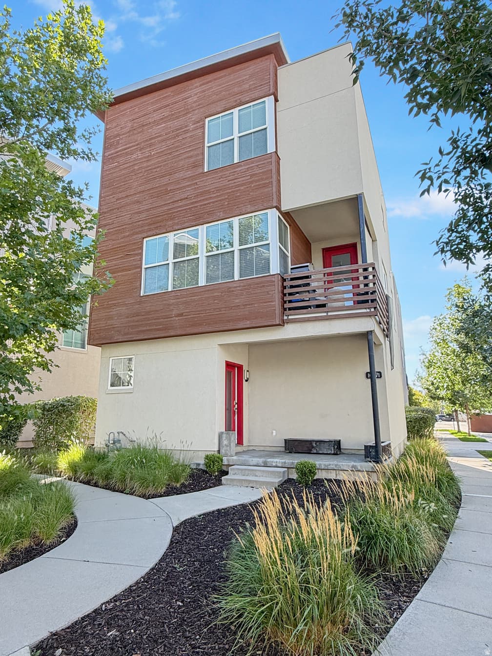 10371 S ROARING CREEK LN photo 1