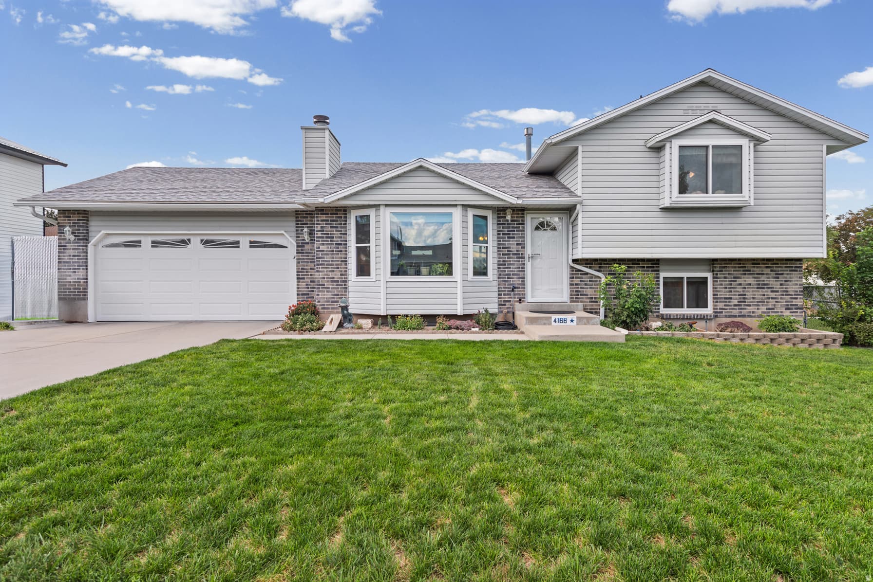 4166 S 6660 W photo 1