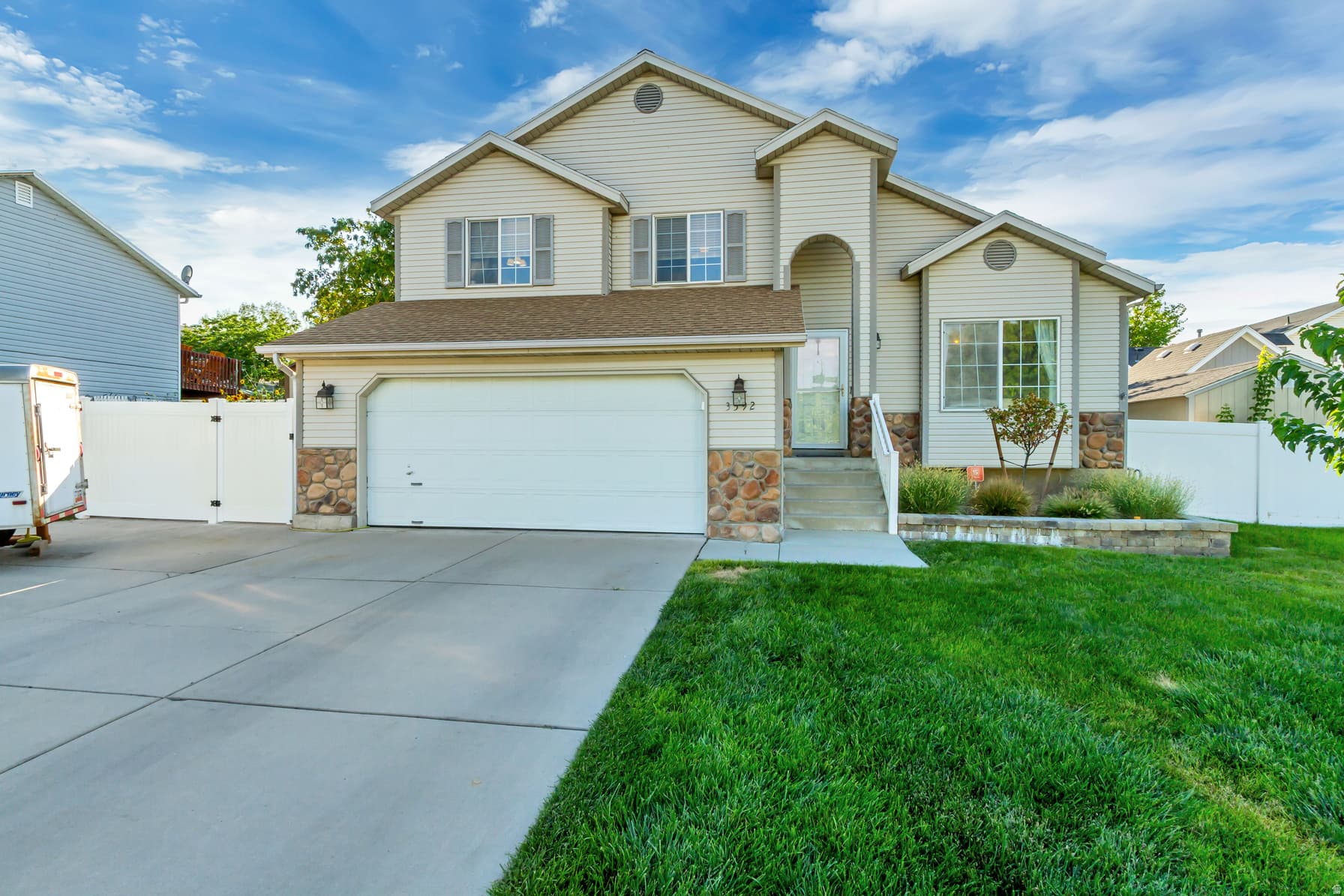 3592 S 7515 W photo 1